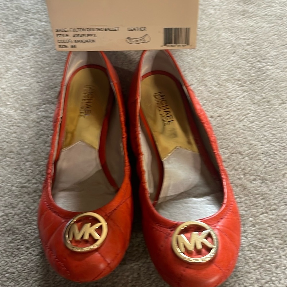 MK  size 9 quilted ballet shoes